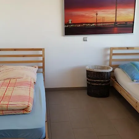 Monteurwohnung * Neuss