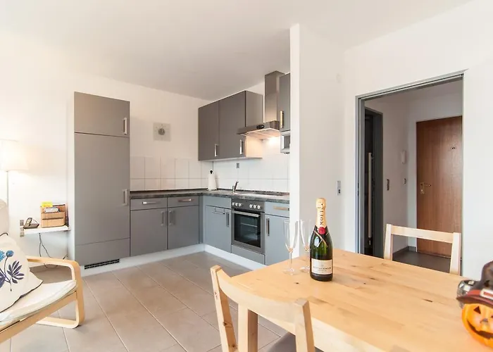 Monteurwohnung * Neuss